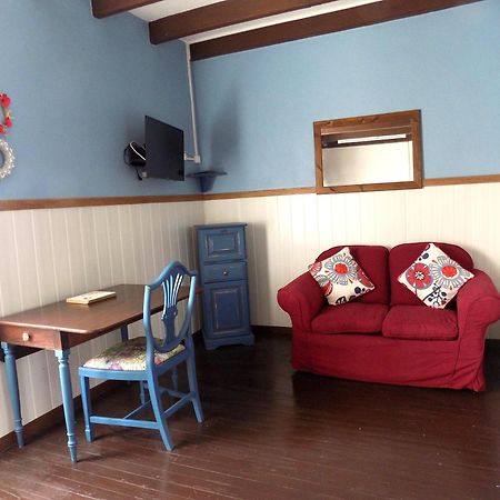 La Maisonnette Les Adjots Exterior foto